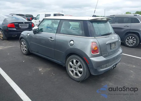 2009 Mini Cooper S from USA, damaged, VIN WMWMF73529TW84266